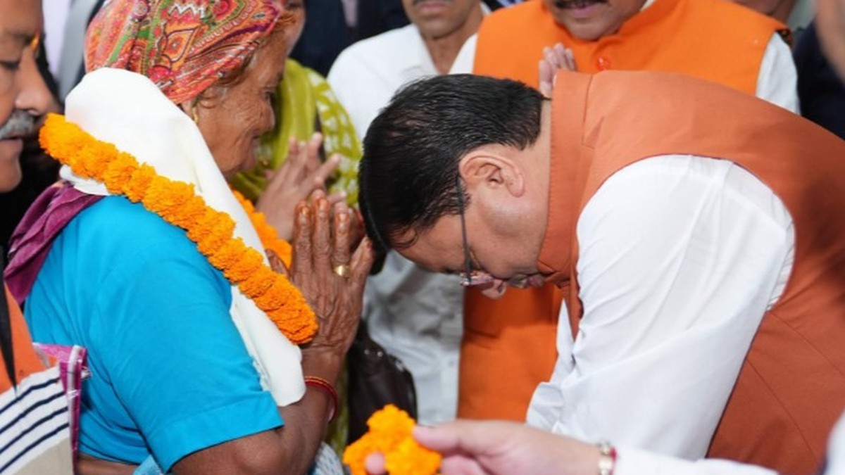 Dhami honours Khatima statehood movement martyrs, cites welfare measures for activists